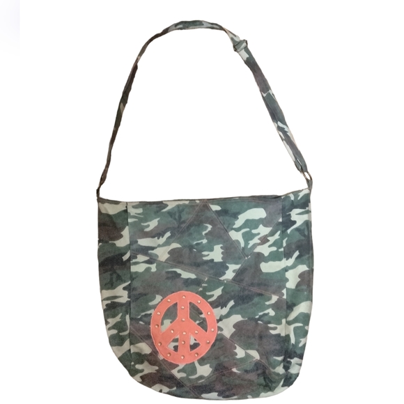 Mudd Bags Vintage Mudd Camo Messenger Bag Poshmark